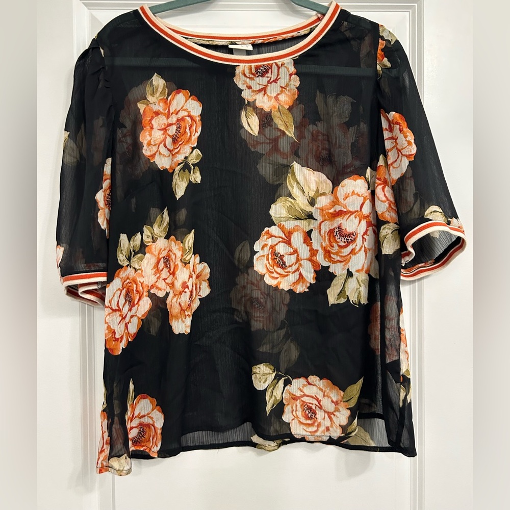 Cool blouse!